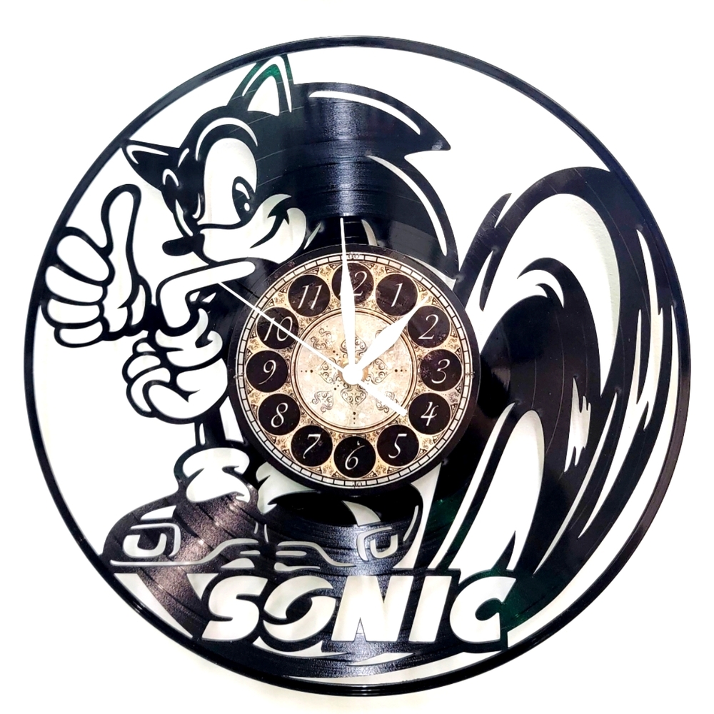 SONIC THE HEDGEHOG vinyl record clock       clocks